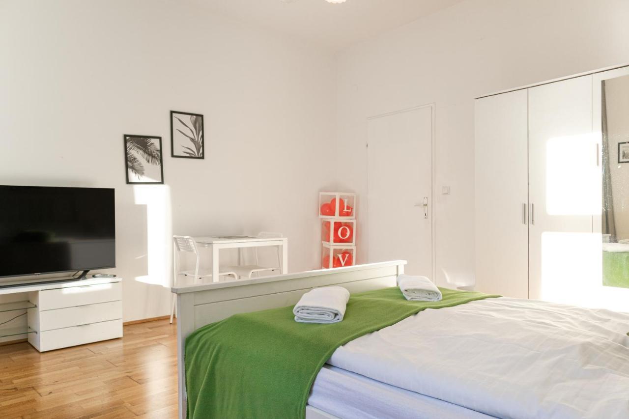 Comfortable 3Br Shared Apart. - Suitable For Long Stays Виена Екстериор снимка
